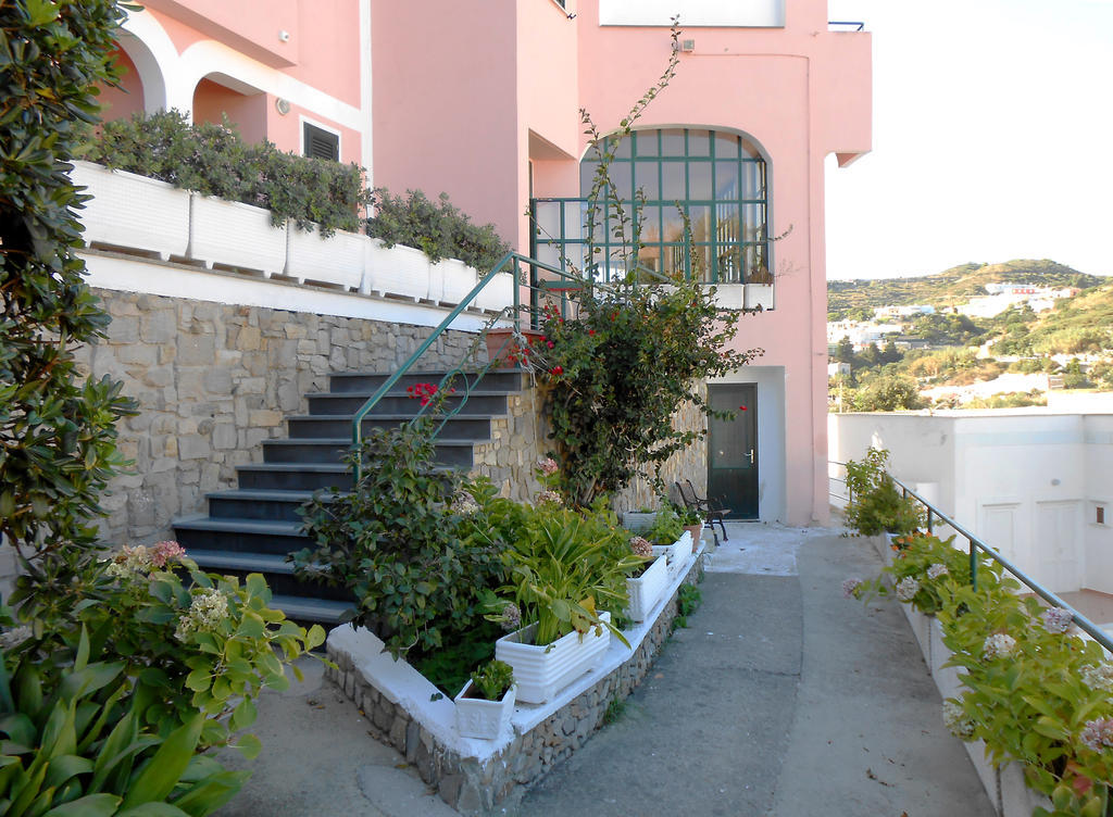 Albergo Le Querce Ponza Luaran gambar